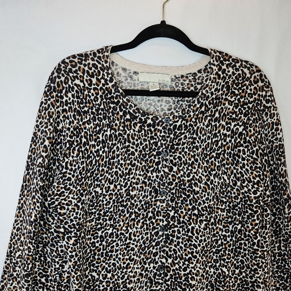 By Design Womens Leopard Print Button Front Cardigan Sz M Super Soft Casual - Picture 2 of 9